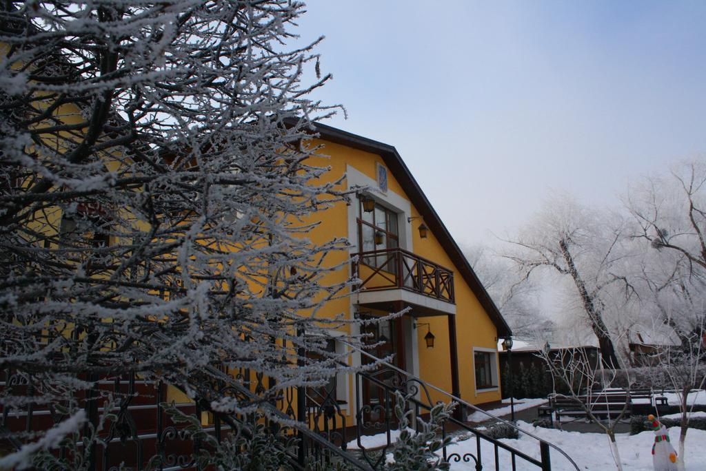 Hotel Chervona Kalina