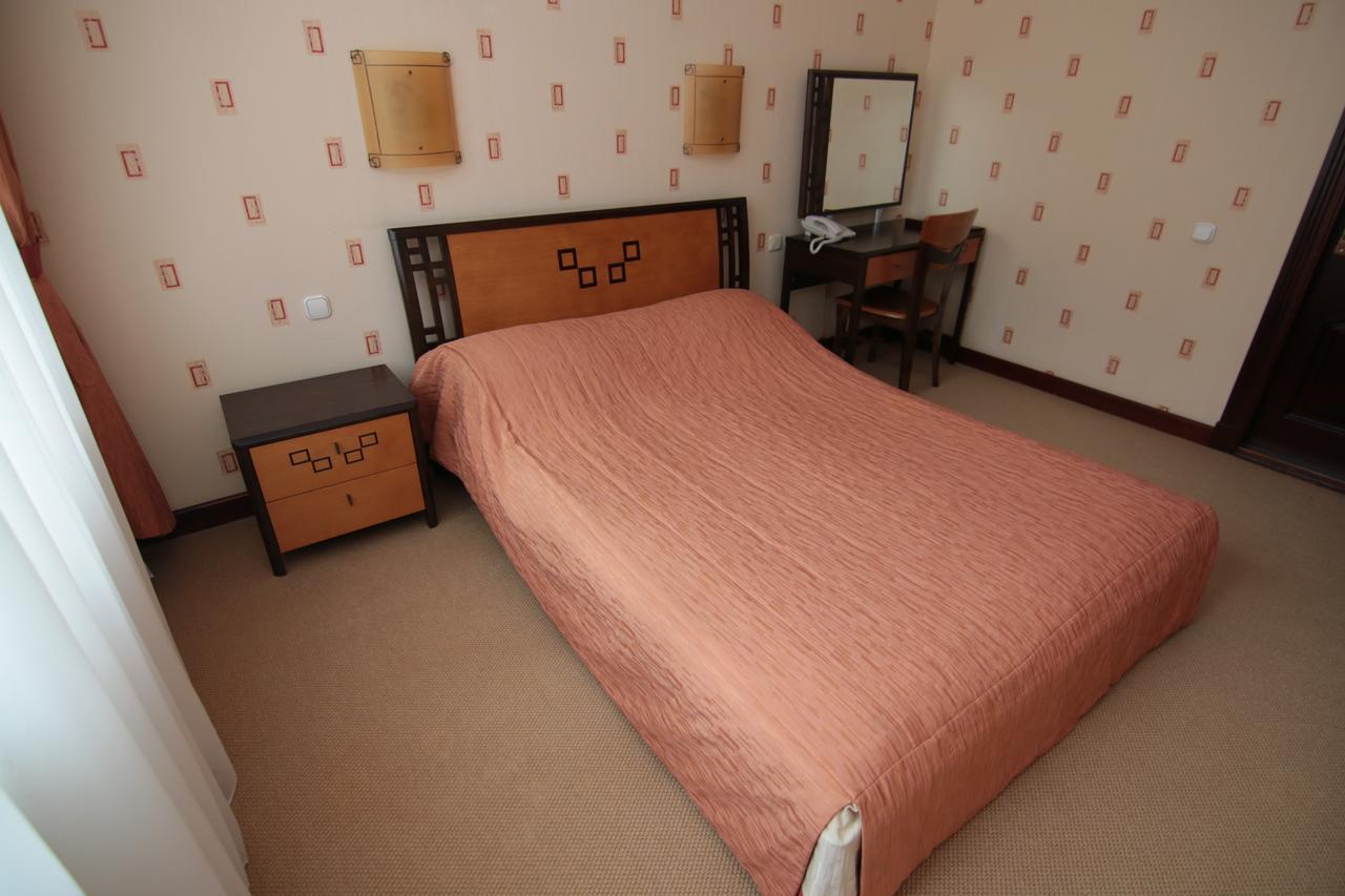 Hotel Chervona Kalina