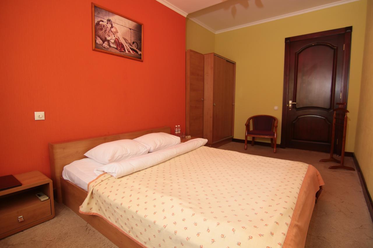 Chervona Kalina 3*